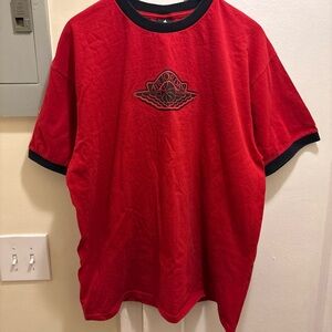 2000’s Men’s Jordan wings logo Red T-Shirt size XL